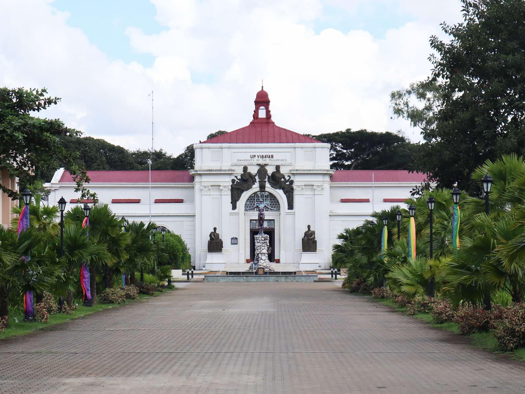Old Iloilo City Hall Image 1