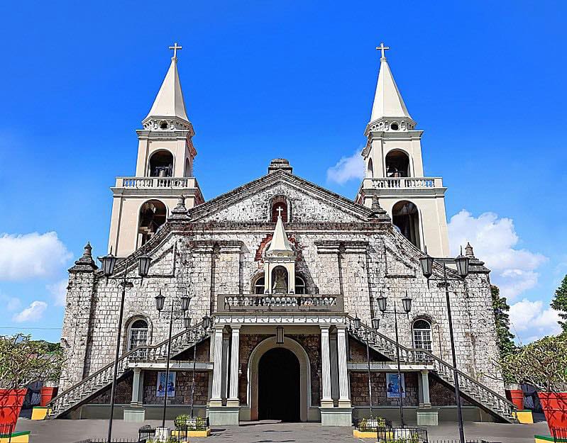 Jaro Metropolitan Cathedral - National Shrine of Our Lady of Candles Image 1