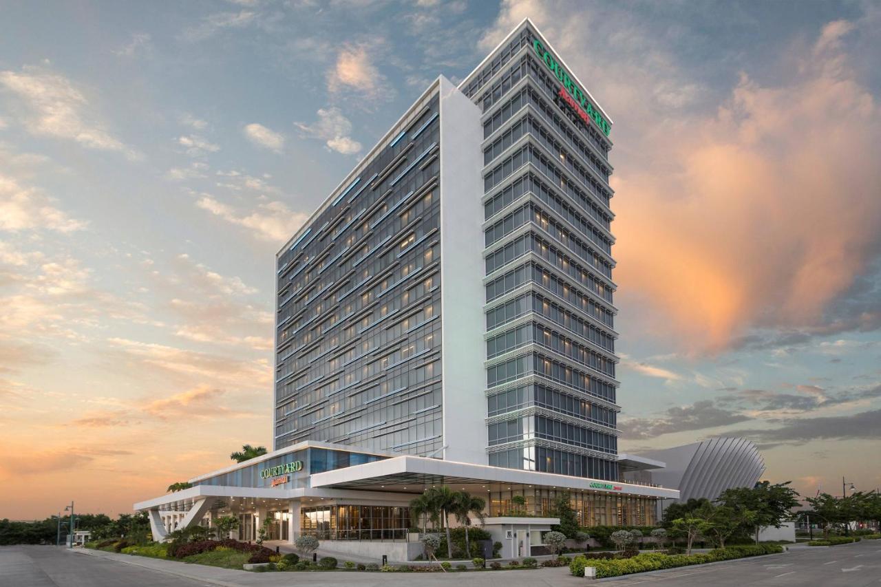 Courtyard by Marriott Hotel