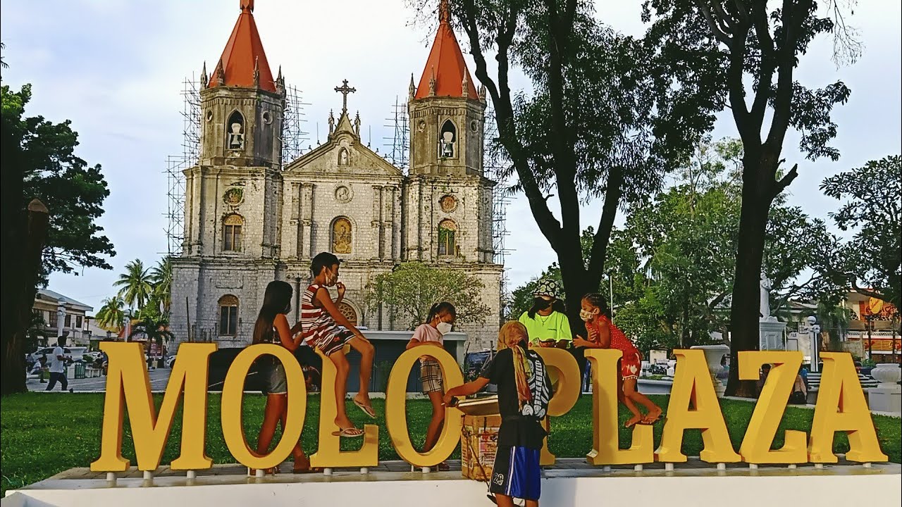 Molo Plaza Image 1