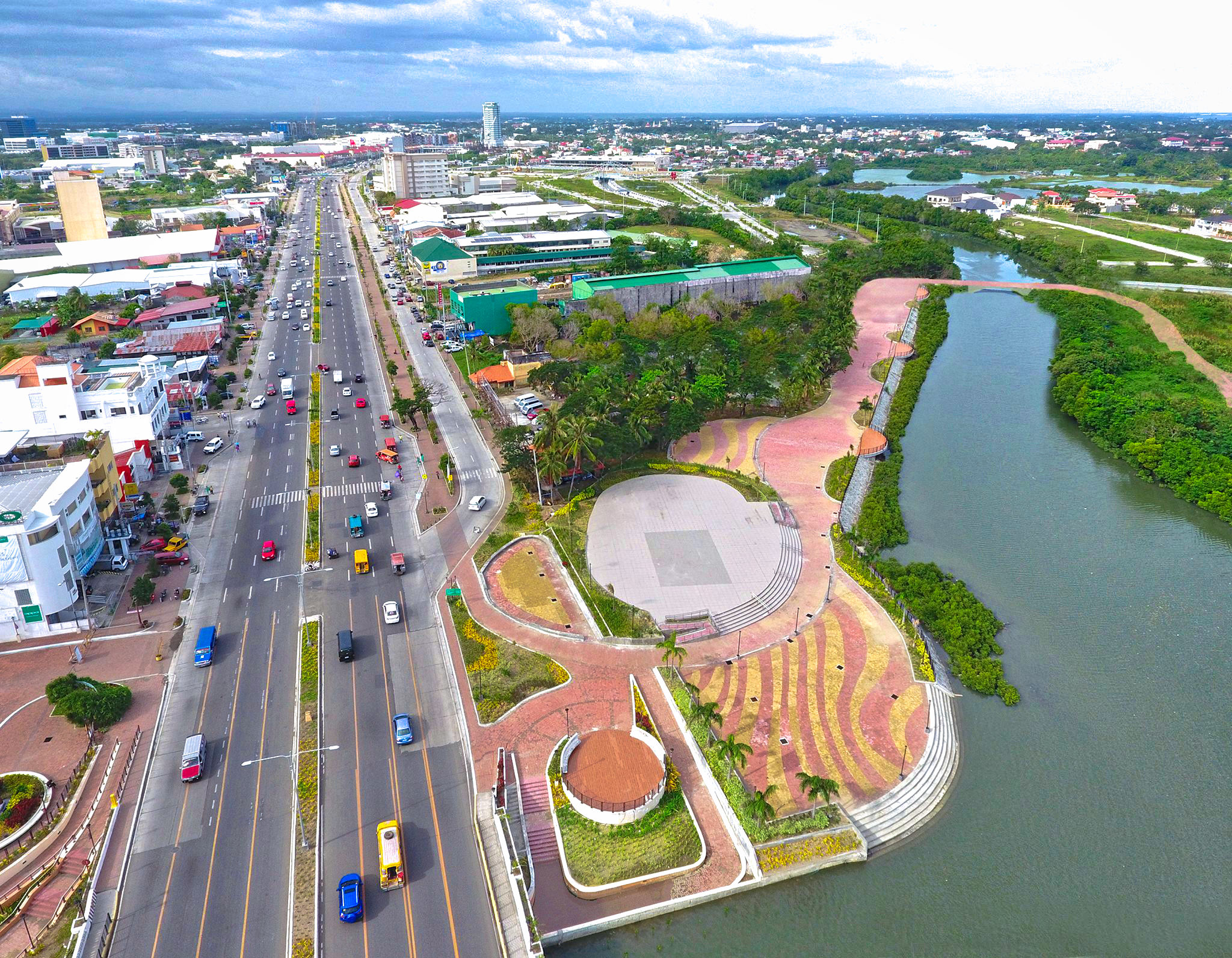 The Iloilo Esplanade  Image 1