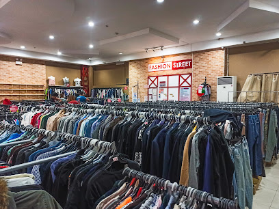 Fashion Street